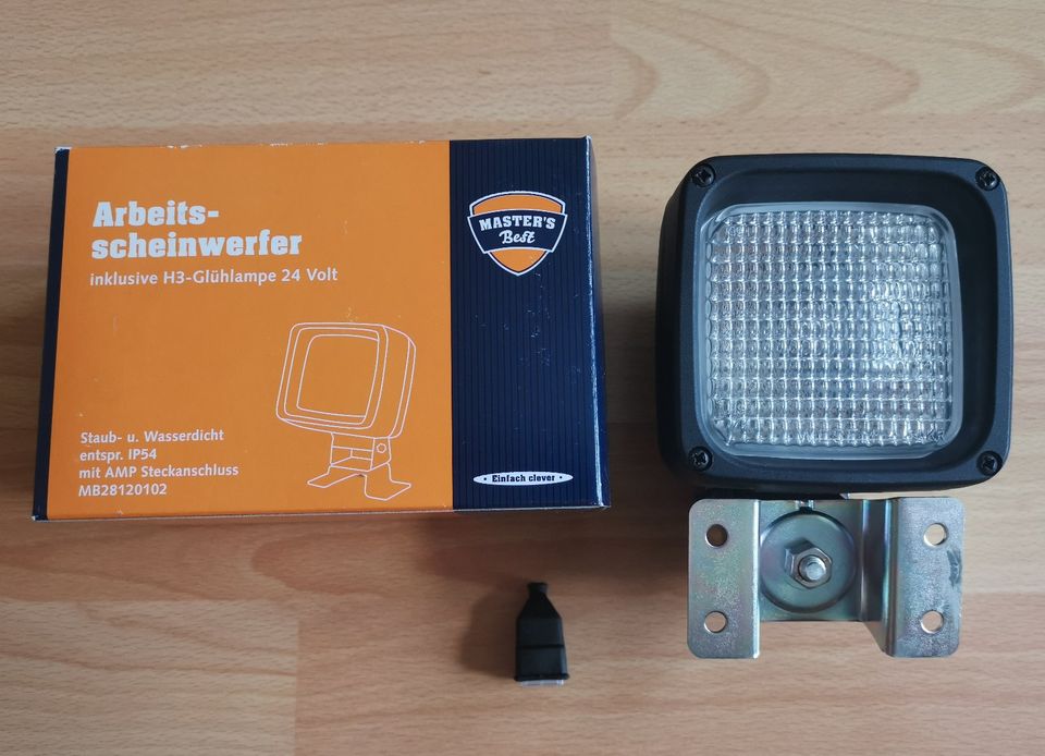 Master´s Best Arbeitsscheinwerfer # MB28120102 IP54 / 24 V / AMP in Hamburg