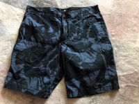 Herren H&M Shorts Bermuda kurze Hose Gr. M blau schwarz Top Sachsen - Chemnitz Vorschau