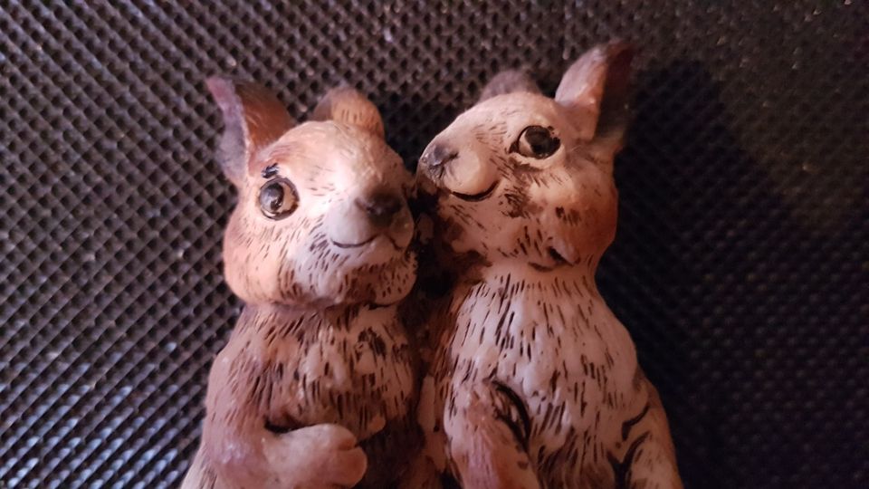 2x Dekofigur Hase, Hasenpaar| Osterhase | Dekohase in Groß-Zimmern