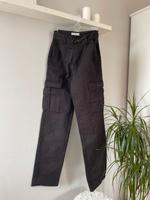 Damen schwarze Straight-Leg Cargo Jeans, Größe XS (34) Nordrhein-Westfalen - Dahlem Vorschau