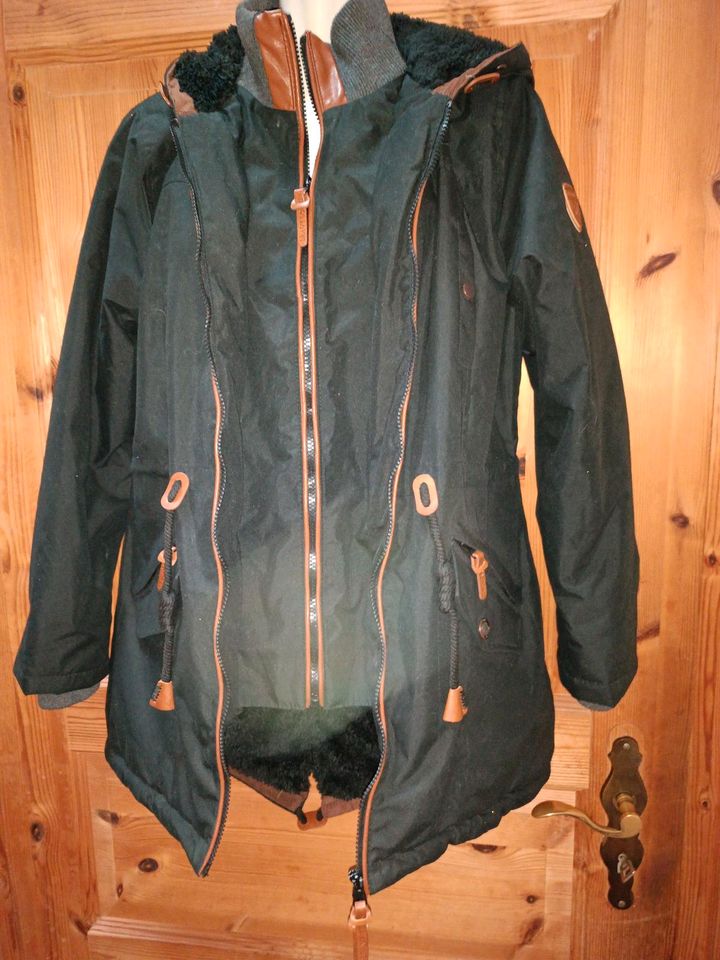 * REDUZIERT* Jacke, Mantel, mit Kapuze, gr. 38/40? von Brave Soul in Moormerland