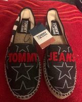 NEU Tommy Hilfiger Damen Slipper Espadrilles Größe 42 Nordrhein-Westfalen - Issum Vorschau