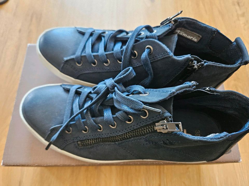 Tamaris Schuhe blau sneaker leder ungetragen gr.38 in Hamburg