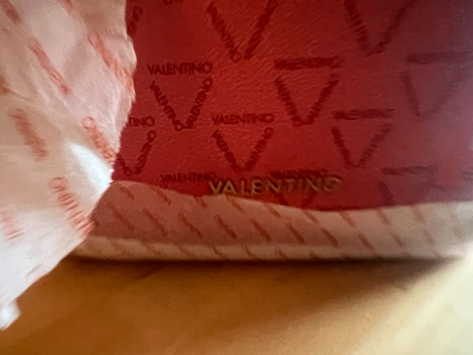 Valentino Handtasche neu und OVP in Berlin