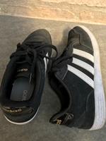 Adidas Sneaker Gr. 37 1/2 schwarz Stoff Top Zustand Brandenburg - Hoppegarten Vorschau