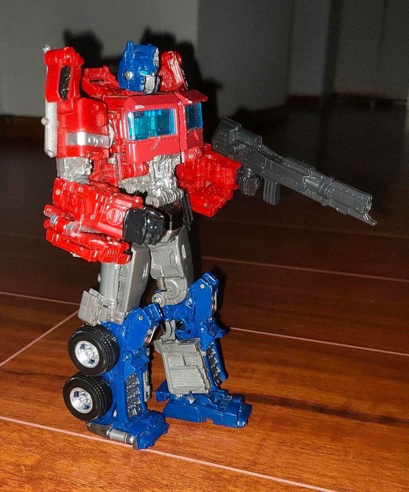 Transformers Figur Optimus Prime in Murg