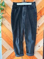 RESERVED Mom-Jeans, super high rise, dunkelgrau, Größe 40 Berlin - Wilmersdorf Vorschau