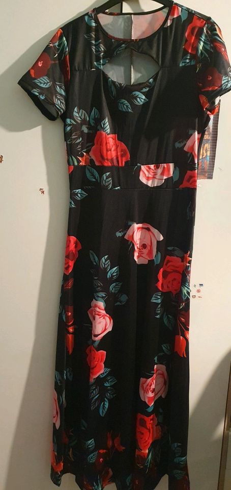 Sommerkleid-Abendkleid Schwarz mit Blumen Gr.Xl in Asbach-Bäumenheim