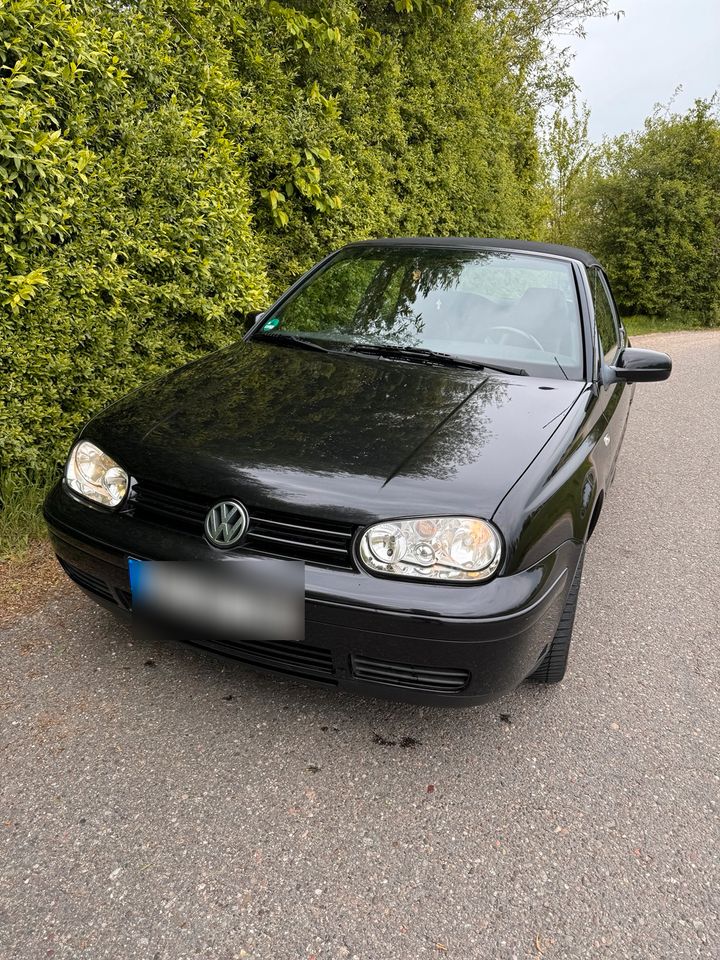 VW Golf  Cabrio - schwarz 2001 BJ - 2.0L - 120000km - Vollleder in Ingolstadt