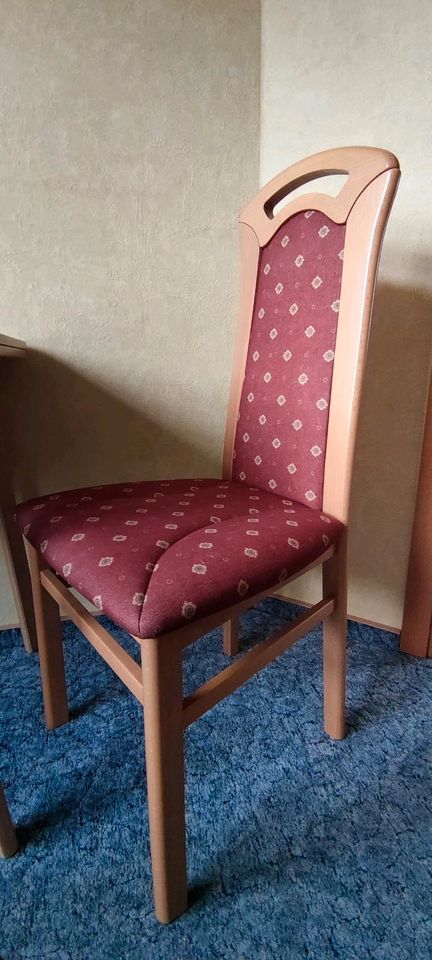 Zwei Stühle in Seeth