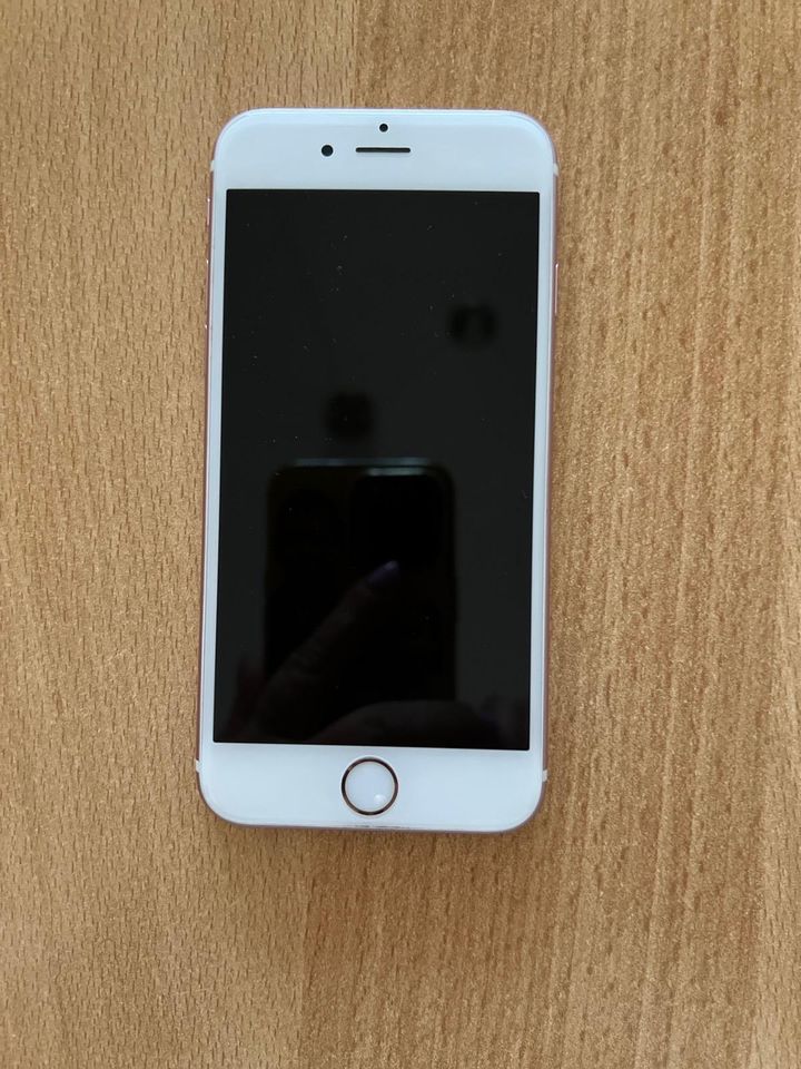 iPhone 6S Roségold 16 GB in Asperg