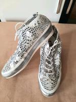 Wunderschöne leichte Schuhe von Högl Gr.40 silber/weiß Sachsen - Plauen Vorschau