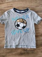 Ein T-Shirt Fußball Pailletten S.Oliver Gr. 104/110 Baden-Württemberg - Steinheim an der Murr Vorschau