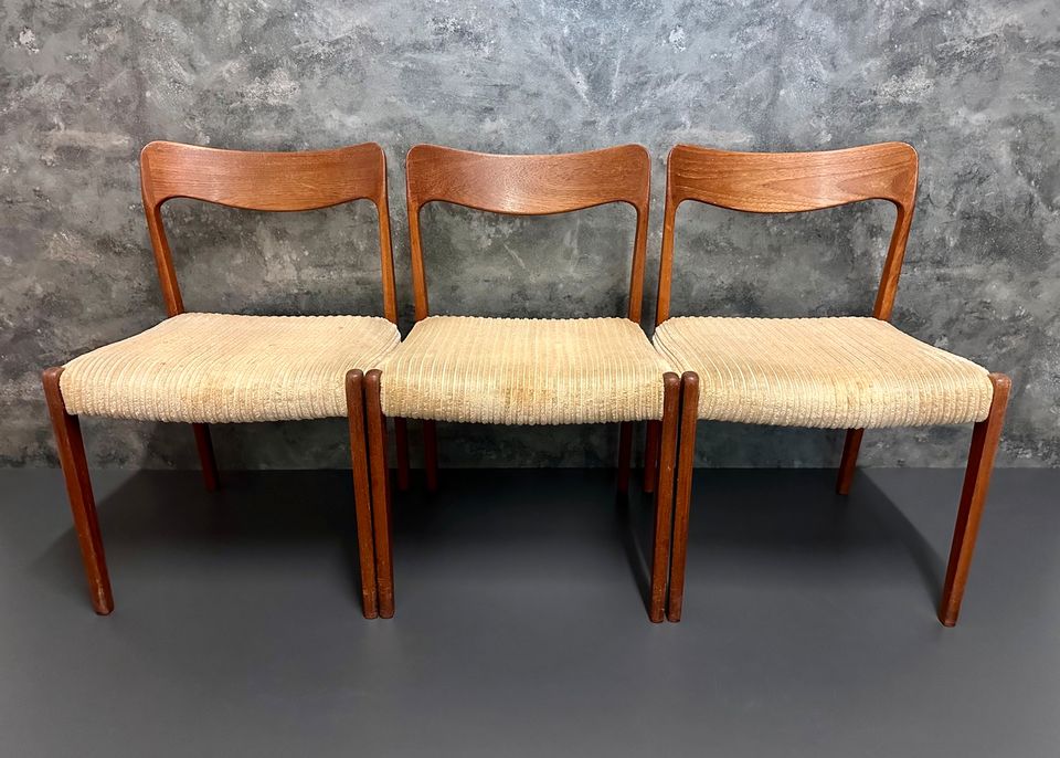 Vintage Stühle Teak Holzstühle Dänisch Teakholz Stühle 60er Stuhl in Bruchköbel