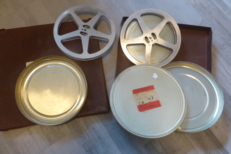 Filmrollen Filmspulen 250 Ø 20 breit in Gehäuse + 1 Schachtel Alu in Lingen (Ems)