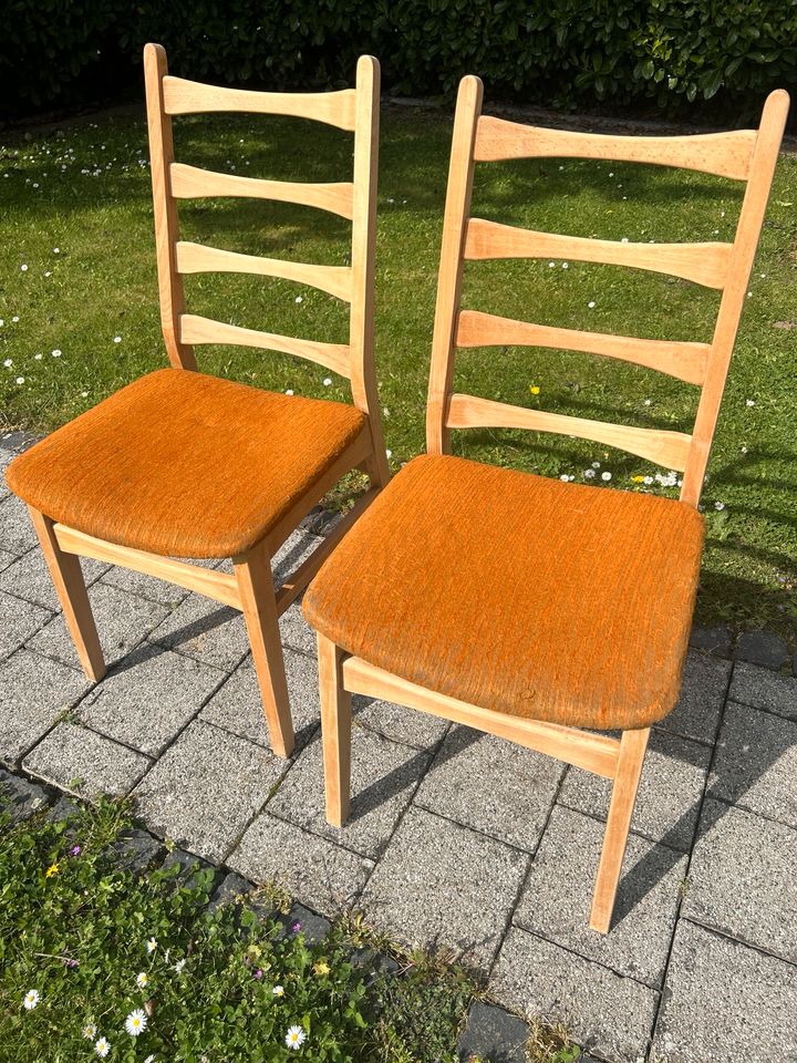 2 Retro Stühle in Bad Vilbel