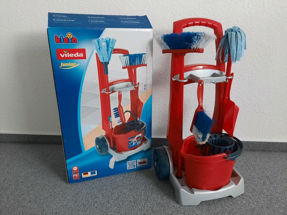 klein Vileda Junior Putzwagen in Nordrhein-Westfalen - Wegberg | Weitere  Spielzeug günstig kaufen, gebraucht oder neu | eBay Kleinanzeigen ist jetzt  Kleinanzeigen