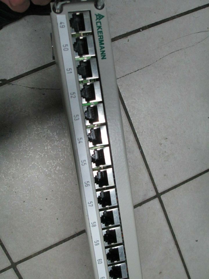 Ciscoo Systems Catalyst 2950 + Ackermann patchpanel 24 Port in Kulmbach