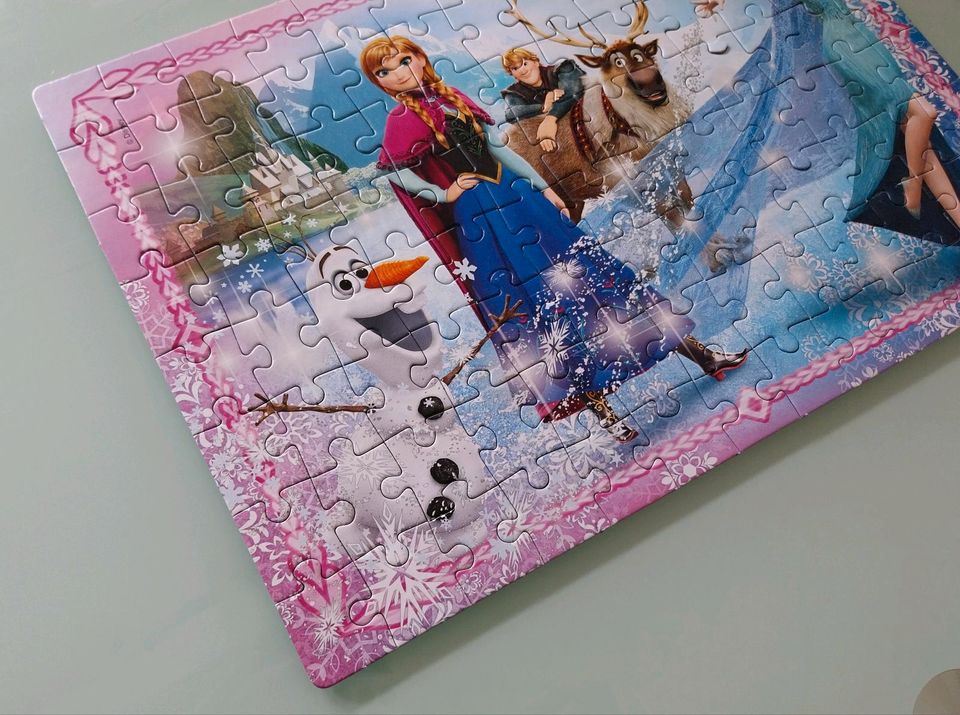 Puzzle Eiskönigin 104 Teile 6+ Disney Frozen Anna Elsa Clementoni in Hattersheim am Main