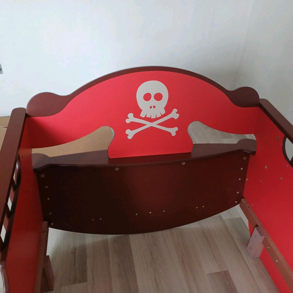 Piratenbett 90cm x 200cm in Grünsfeld