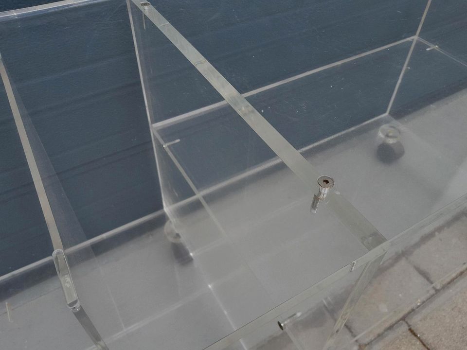 Acrylglas Plexiglas Mid Century TV Highboard in Maintal