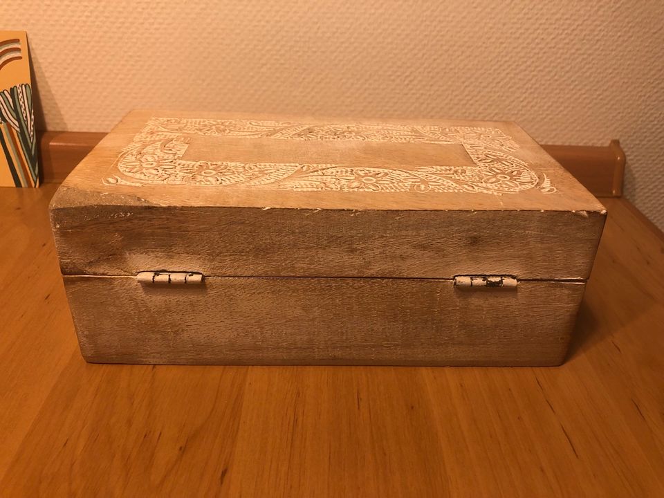 Hübsche Holzbox Deko in Augsburg