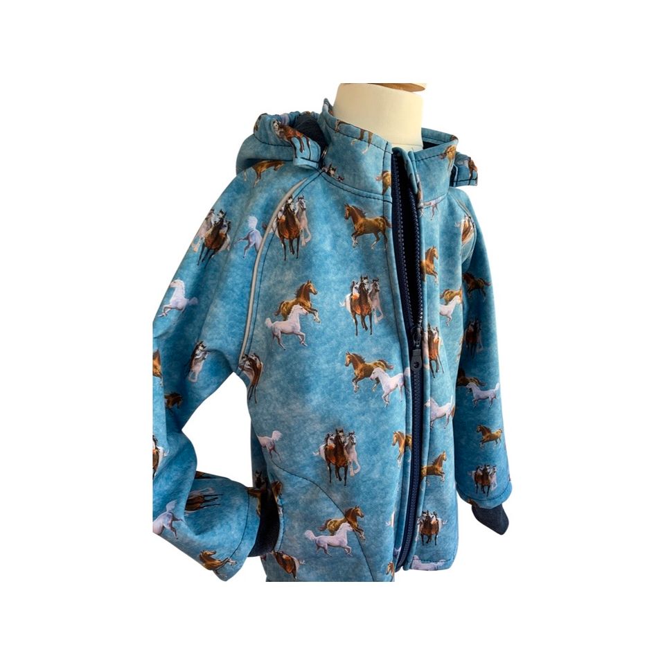 NEU Softshelljacke Pferde blau 110/116 Handmade in Algermissen