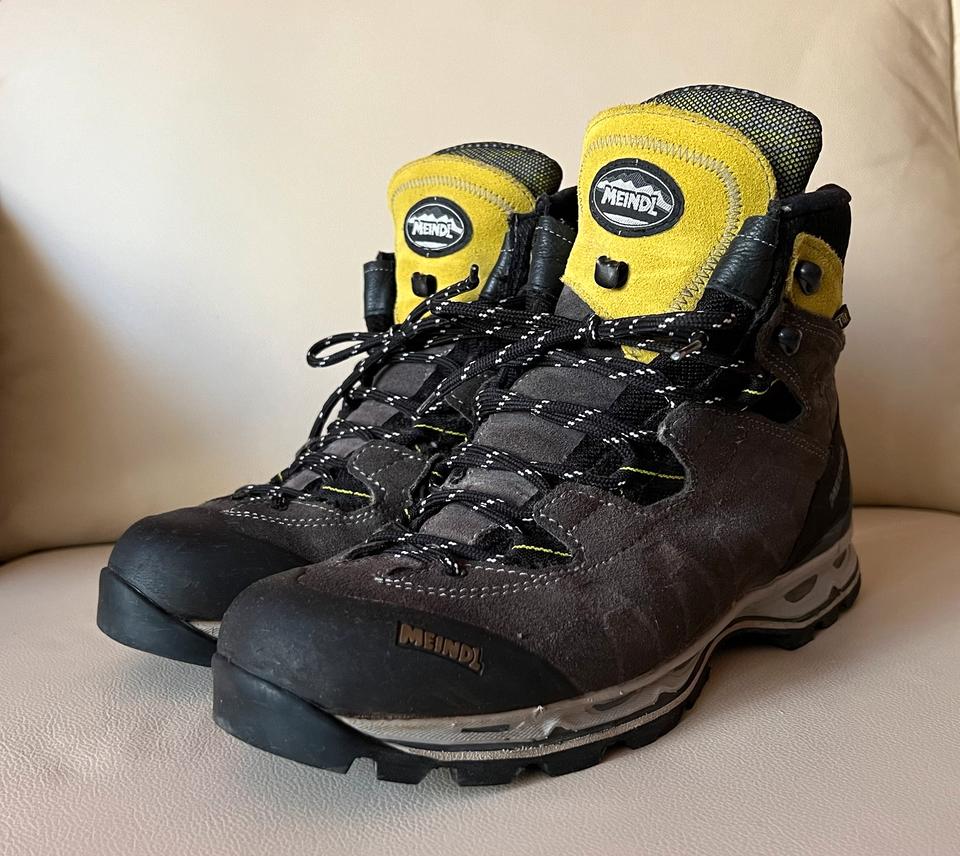 Meindl Wanderstiefel Air Revolution Ultra Gr. 42,5 in Hockenheim