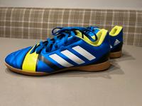ADIDAS Hallenturnschuhe Gr. 38 2/3 Baden-Württemberg - Bempflingen Vorschau