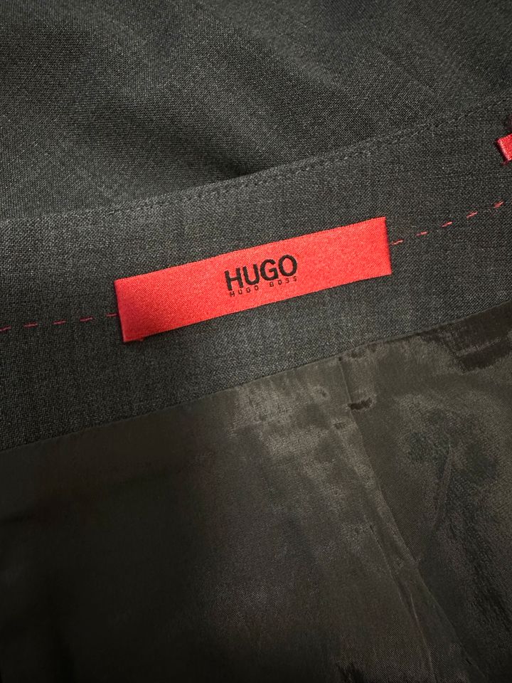 HUGO BOSS DAMEN ROCK IN GRAU  GRÖßE: 34 in Haan