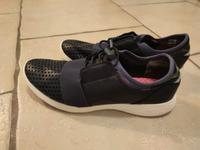 Tamaris Sneaker, dunkelblau, sehr schön, quasi neu, Gr 42 Nordrhein-Westfalen - Bönen Vorschau