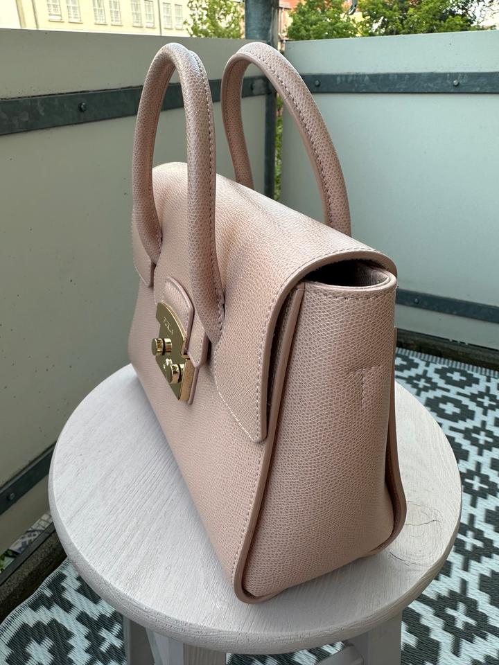 FURLA Metropolis Satchel S Moonstone Handtasche Tasche rose in Berlin Pankow kleinanzeigen