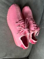 Adidas YZY pink Gr. 6,5 Sachsen - Radeburg Vorschau