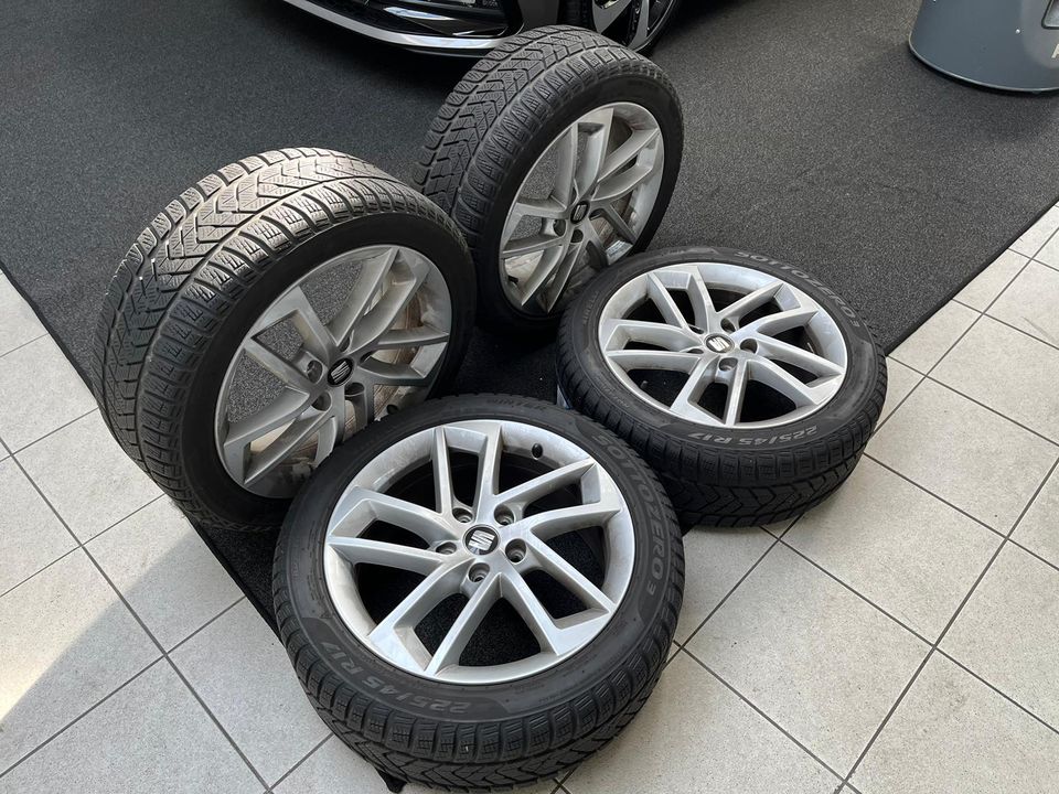 4X Winterkompletträder 17" LM Seat Leon 4 u.6mm  Nr.2973 in Raesfeld