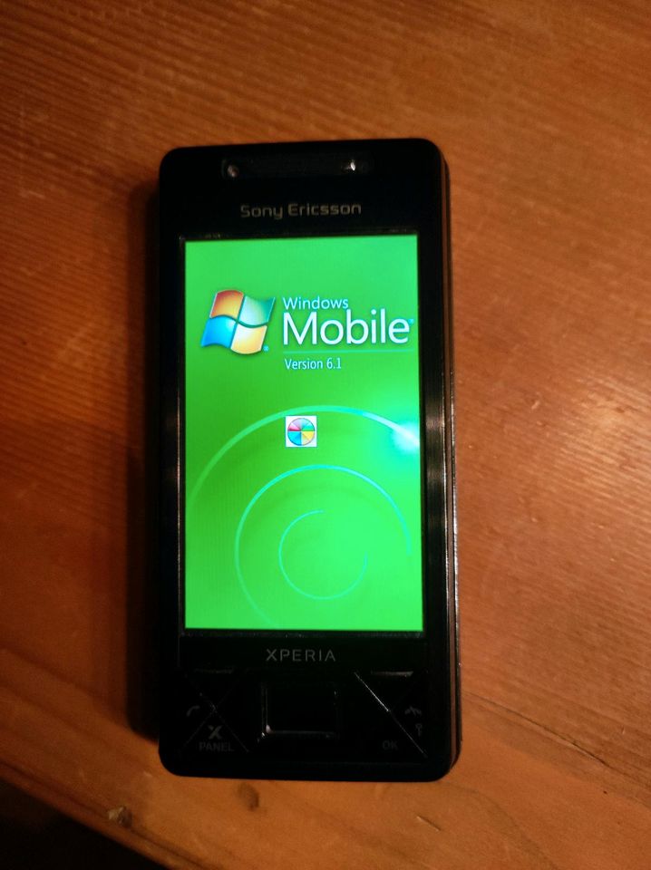 Sony Ericsson Slider Smartphone, Windows, schwarz + Zubehör in Mühltal 
