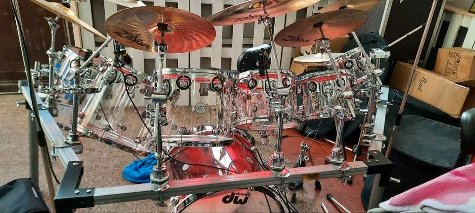 DW DESIGN ACRYL 8-teiliges Drumset,Schlagzeug + Hardware in Alsdorf