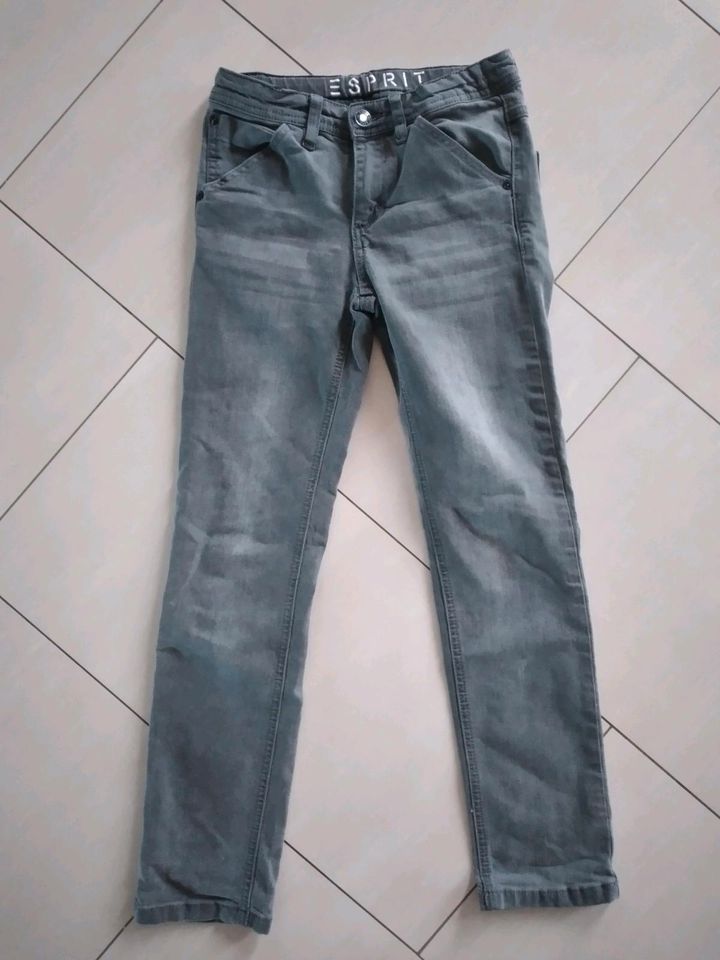 Jungen Esprit Jeans Hose Gr. 140 in Merzig