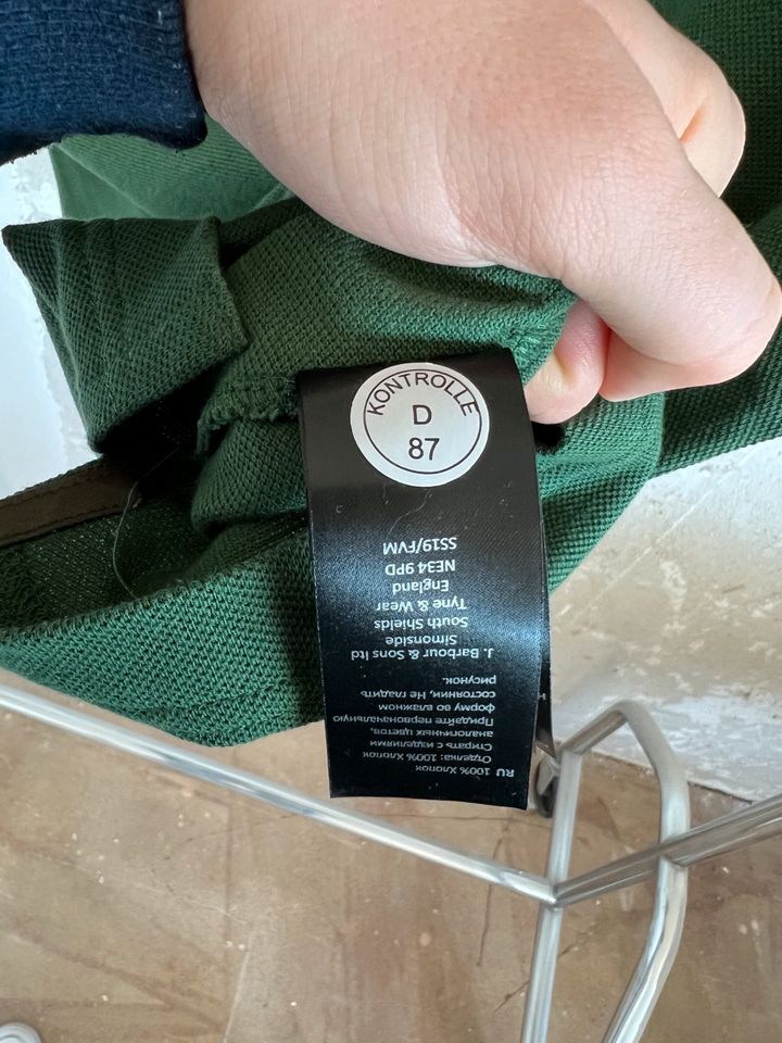 Barbour Polo Shirt Grösse M Grün NEU in Heiligenhaus