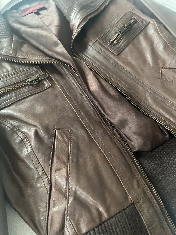 REVIEW Lederjacke Gr. 34 Braun in Wiesbaden