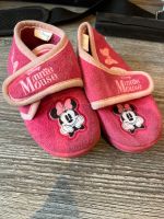 Minnie Mouse Hausschuhe mit Klett Nordrhein-Westfalen - Kreuzau Vorschau