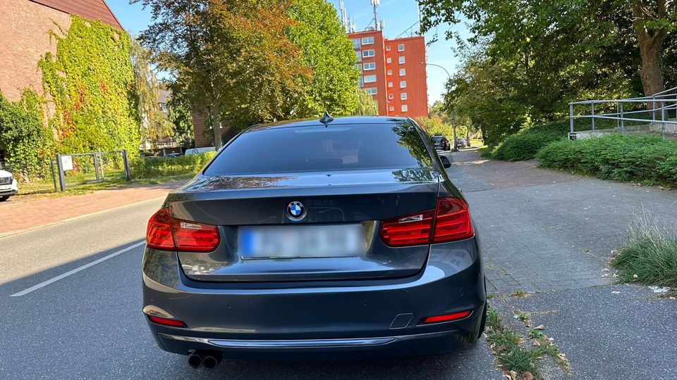 BMW 328I/Luxury line in Elmshorn