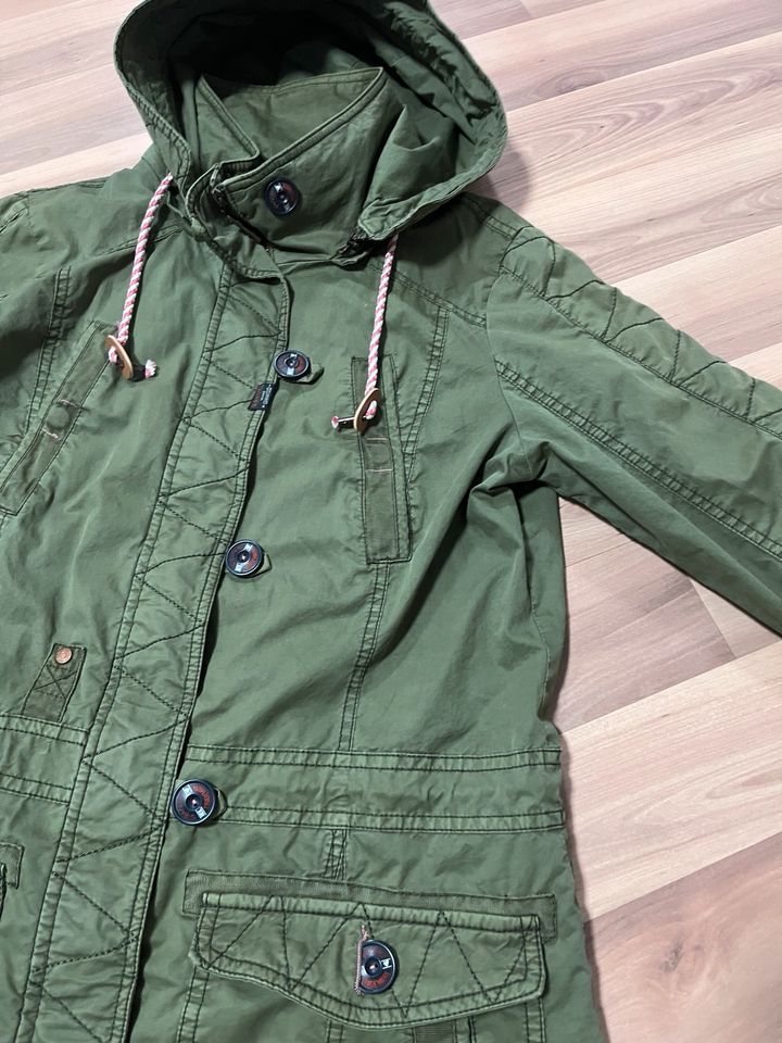 Damen Jacken, Parka, Übergangsjacke je 15€ in Güterglück