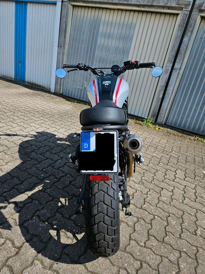 Yamaha XSR 700 Tribute + klasse Umbau in Reinbek