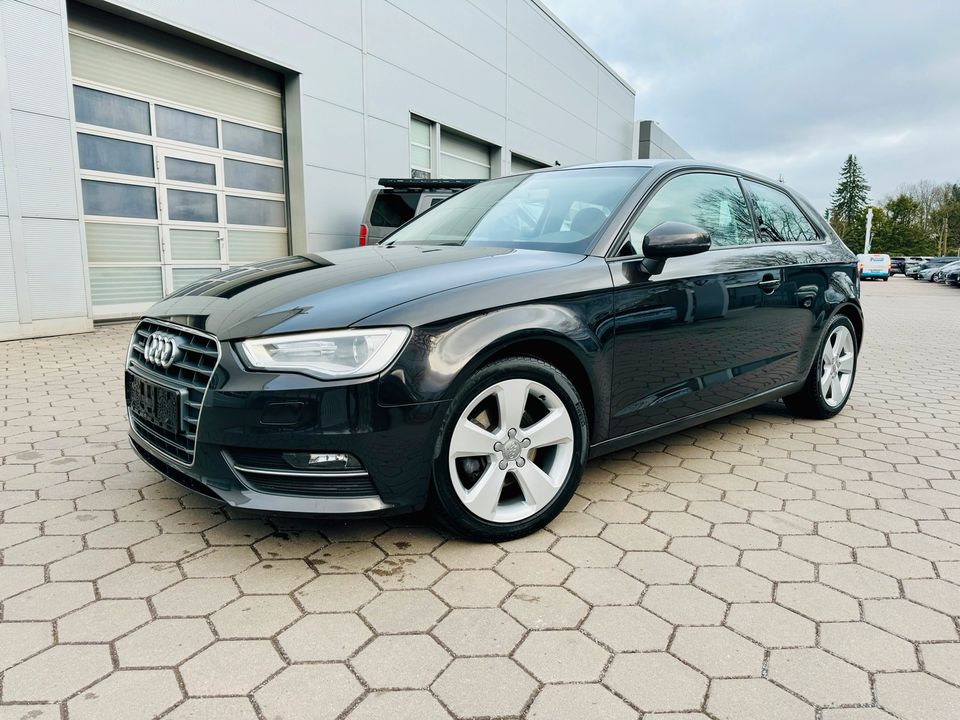 A3 2.0 TDI quattro Ambiente Scheckheft in Hamburg