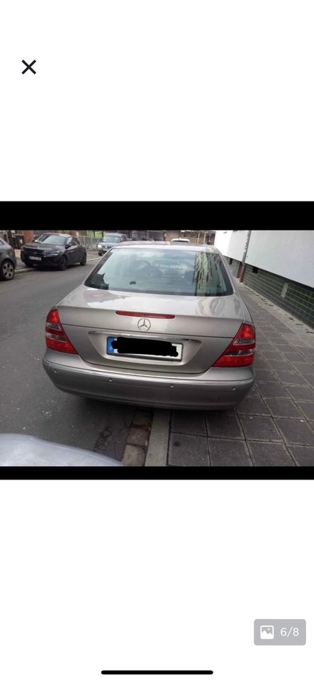 Mercedes Benz E 220CDI in Nürnberg (Mittelfr)