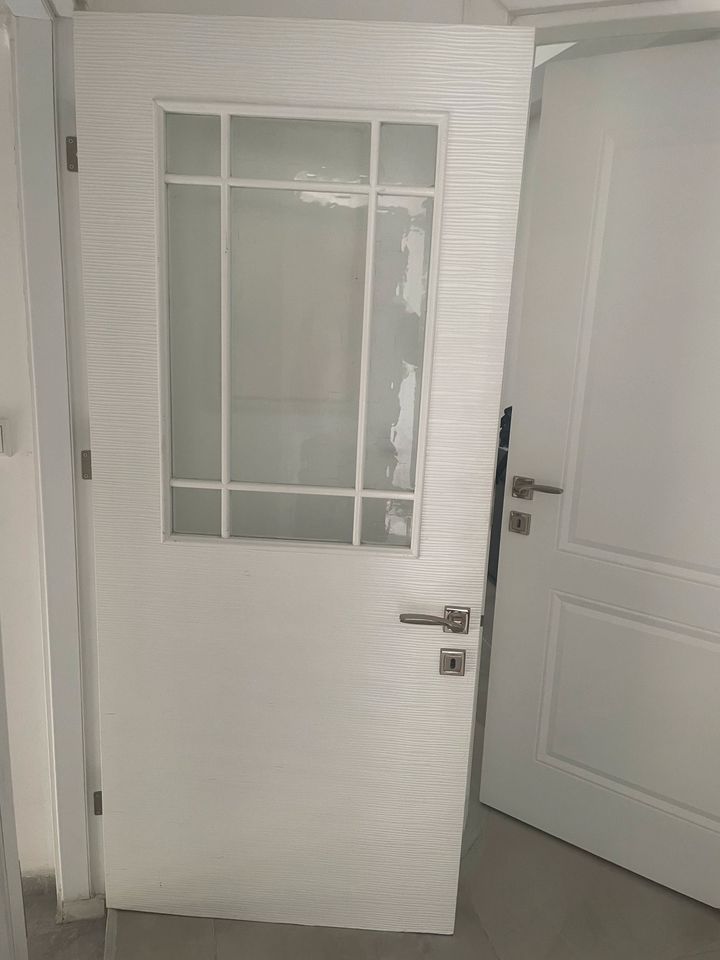 Neue Türen mit Zargen Türrahmen  in weiß 86X2M 11Stück in Essen