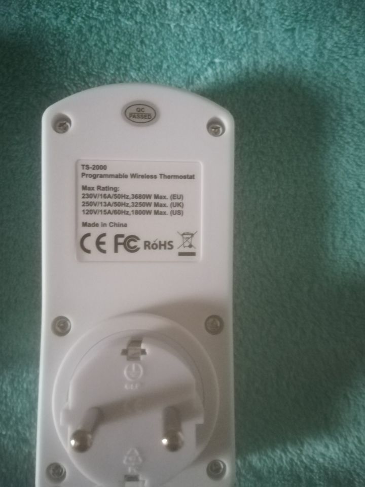 Programmable Wireless Thermostat TS-2000 in Nessetal