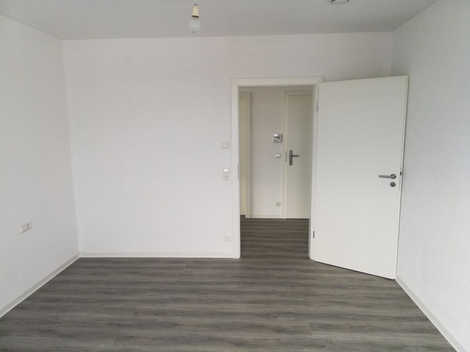 Neue moderne 3,5-Zimmer Penthouse-Wohnung - zentral mit Aufzug in Illingen