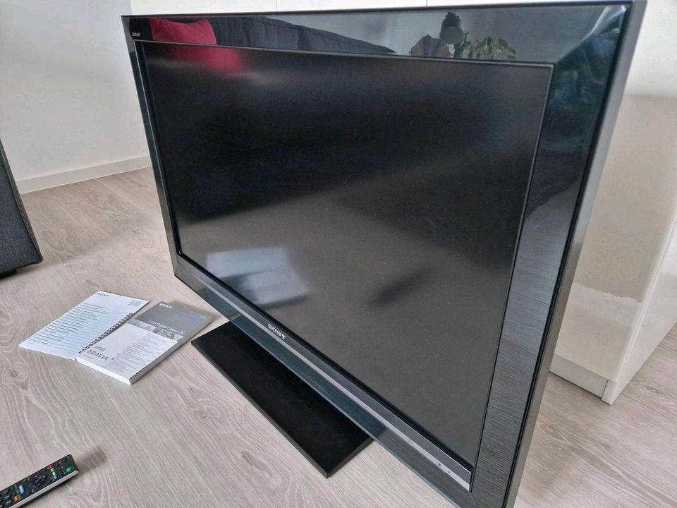 Sony Bravia KDL-40V3000 LCD Fernseher in Rotenburg