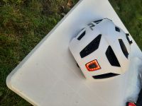 Fahrrad Helm unbenutzt mit USB Licht und Aufnahme für GoPro usw. Thüringen - Erfurt Vorschau